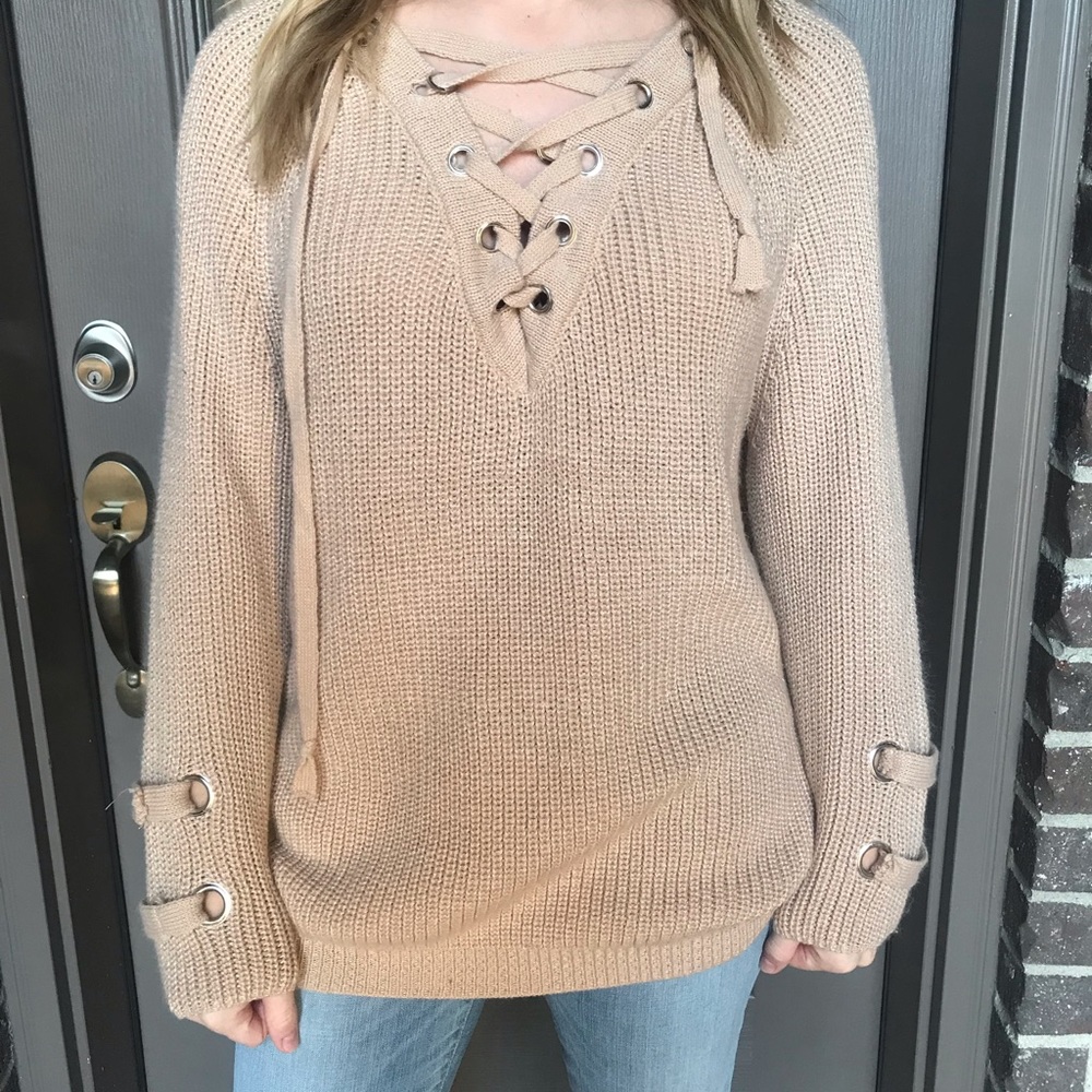 Tie up sweater